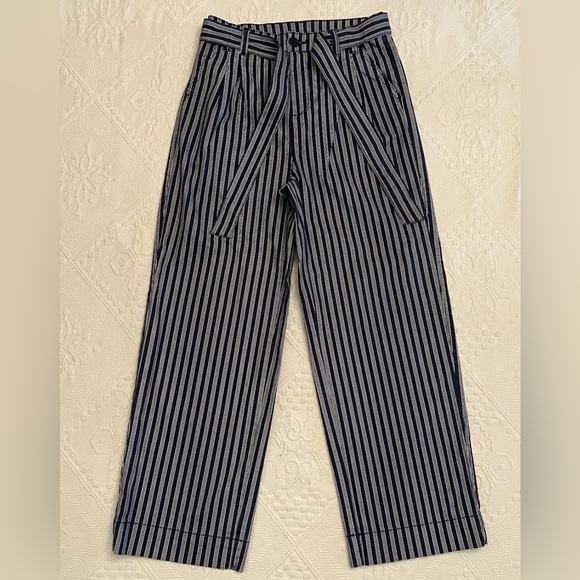 Time & Tru High Rise Self Belt Pleated Pants Navy White Striped Wide Leg Women 4 - Picture 1 of 11